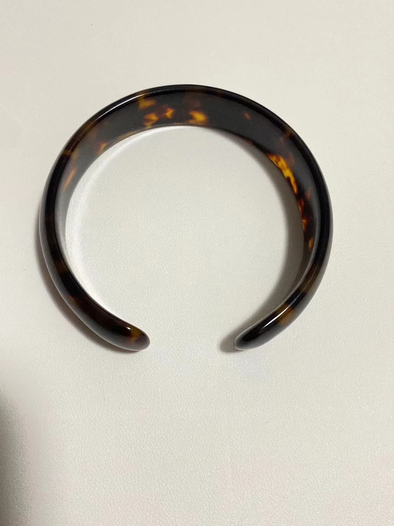 收藏级轻奢时尚气质简约精致手镯zyx910109