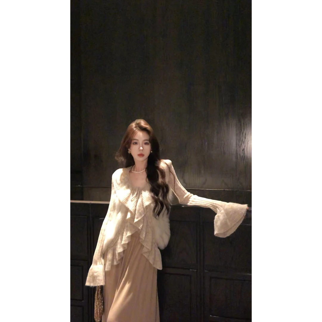 【海盐焦糖】温柔慵懒气质荷叶领开衫针织高级感伞裙套装LL9342