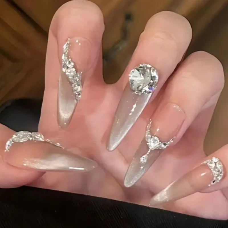 爱心穿戴甲 精致女神范手工穿戴甲淑女猫眼