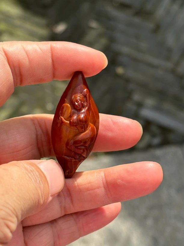 橄榄核单籽雕刻纯手工