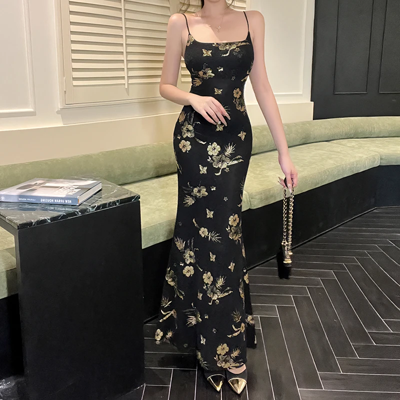 【轻奢纯欲】复古烫金印花吊带包臀裙法式气质性感收腰显身材碎花裙