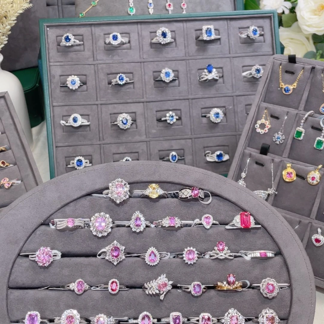 彩色蓝宝石戒指18K金镶嵌无烧紫兰宝1.2ct