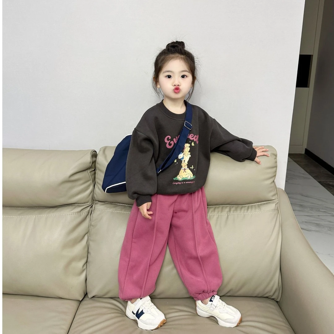 Bmy2023wt 冬款“小熊” 韩版女童卡通幼儿园加绒卫衣卫裤套装