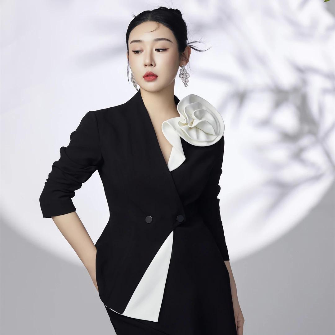 LADYPOWER黑白经典手工盘花时尚气质醋酸纤维上衣51340A