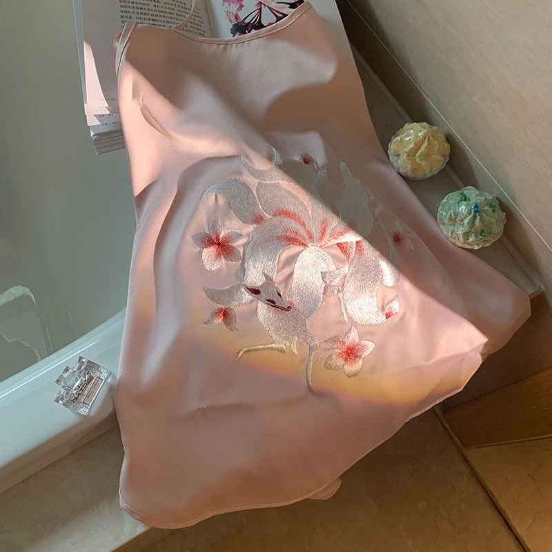 苏绣刺绣名族风成人肚兜女内衣夏季苏州丝绸性感睡衣古风薄款背心