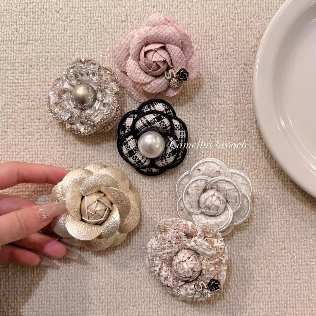 铜皮质胸针 贵贵山茶花胸花胸针气质小香风高档毛衣别针配饰女潮