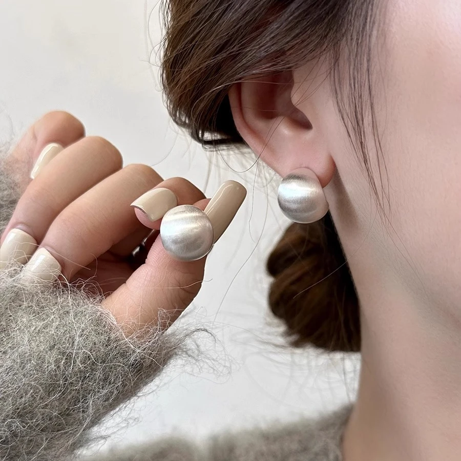 铜合金耳饰 银色金属拉丝耳钉女2024新款爆款小众独特耳环耳饰潮