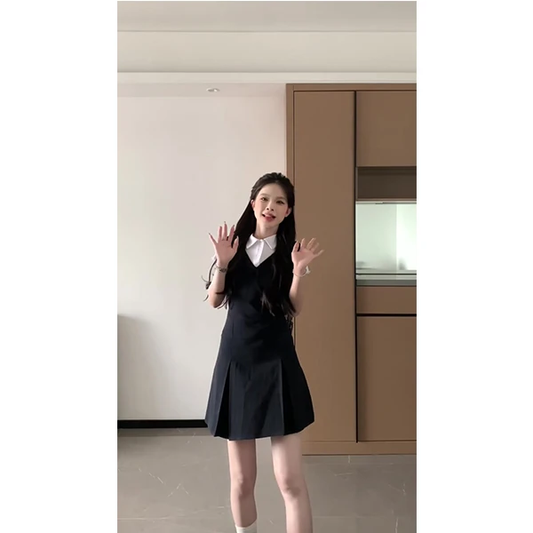 学院风无袖背心连衣裙子女夏新款小个子显瘦气质韩系套装短裙2043