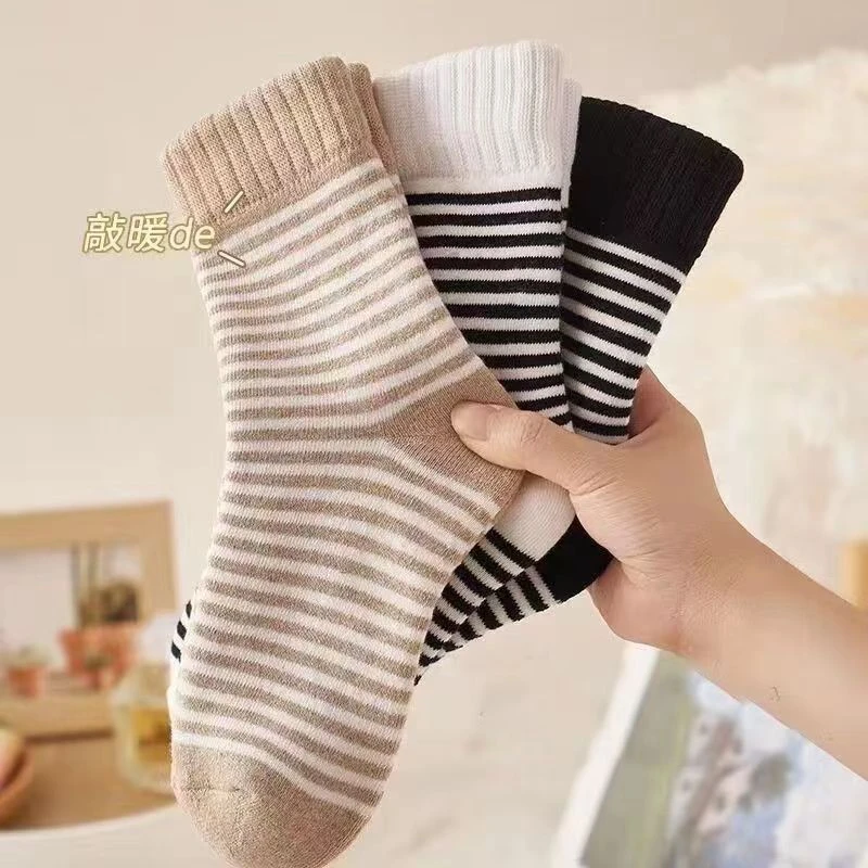 鲨鱼袜子秋冬季条纹袜子女中筒袜子冬天地板袜加厚保暖居家月子袜