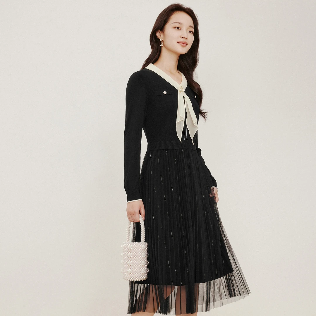 【珂莱蒂尔】热力穿搭商场同款绵羊毛连衣裙女显瘦长袖裙KF08773