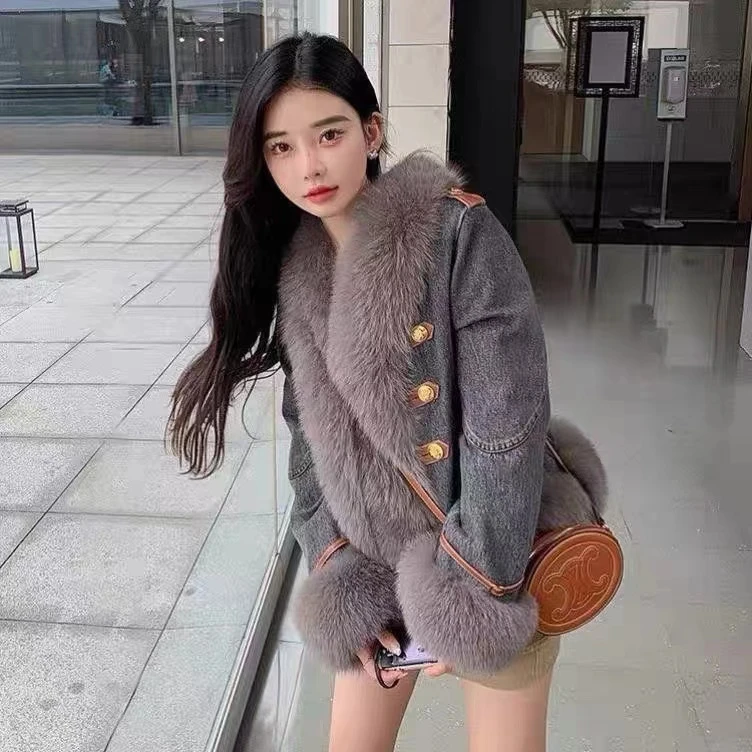 小香风女装洋气气质百搭短款上衣女外套秋冬狐狸毛厚外套