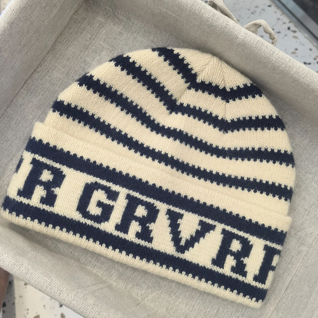 MZ蓝色字母条纹帽子