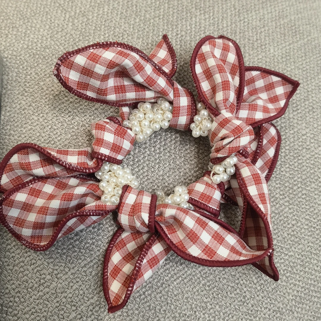 B872红色格子蝴蝶结珠珠发绳