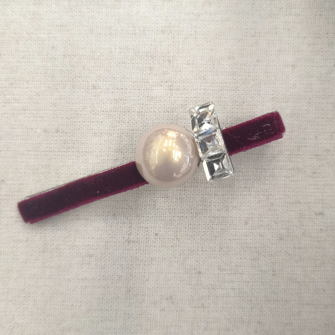 A148酒红色方告单珠长条边夹