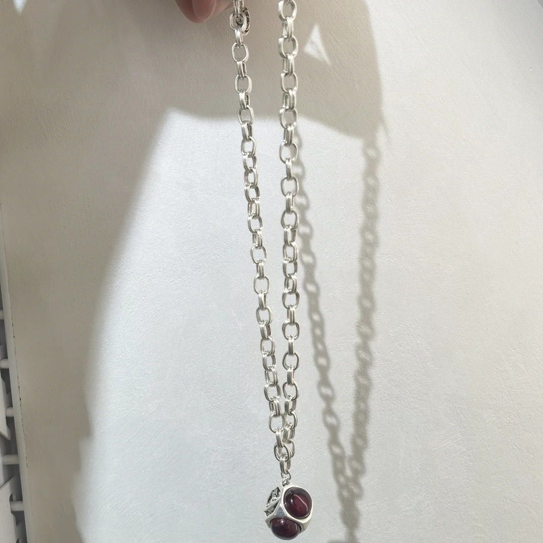 B179红色圆珠星球环扣项链