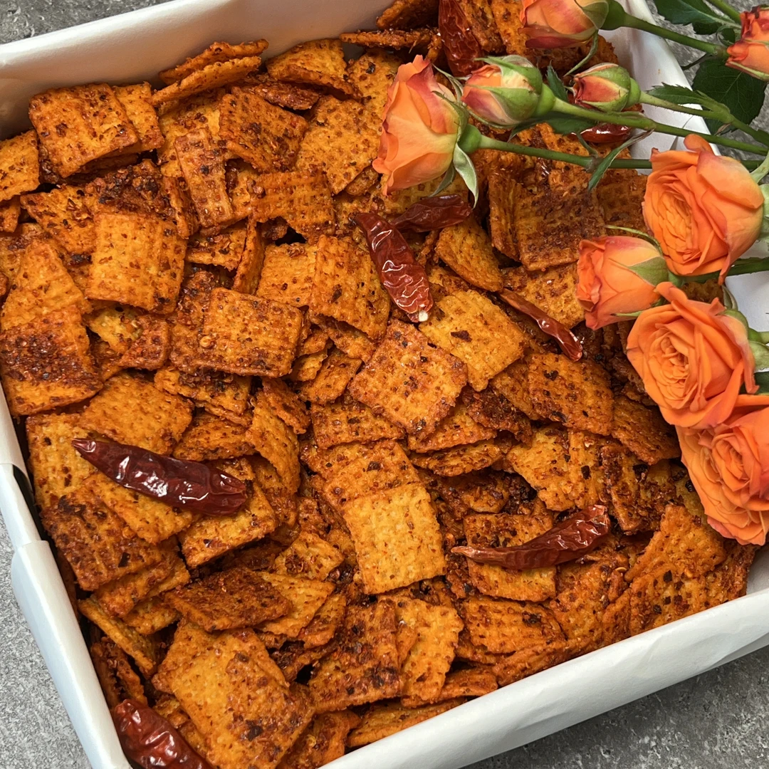 【爆款】太阳锅巴休闲追剧小零食网红辣子锅巴零食香辣酥脆花椒锅巴