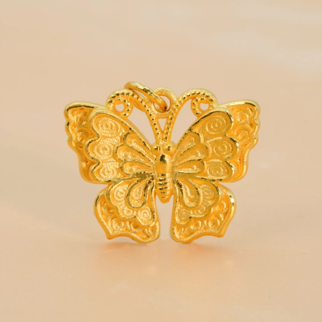 金美福足金999黄金亚光蝴蝶吊坠时尚百搭精致节日礼物送女友