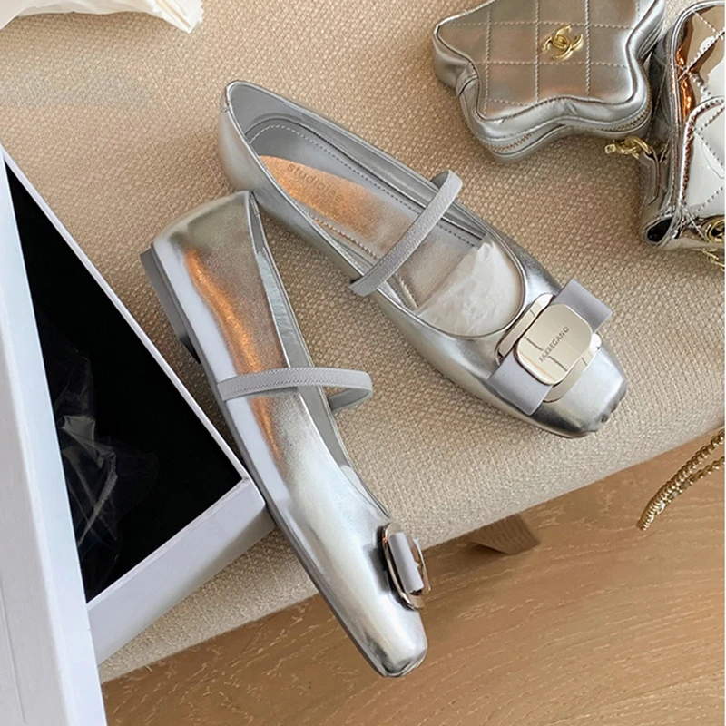 2024新款小众浅口方头蝴蝶结粗跟玛丽珍气质平底一字带单鞋夏季ol