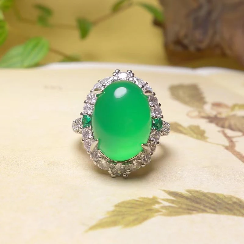 【王妃珠宝】天然绿玉髓满绿满钻戒指卡16白银色戒托