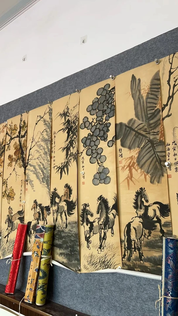 庭桉优选 悲鸿 群马八条屏洒金画心