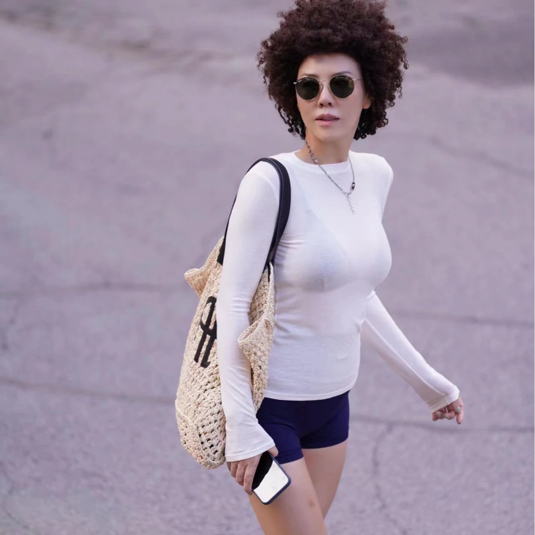 【珍妮专属】606秋季微透圆领修身长袖简约时尚套头百搭女士打底衫