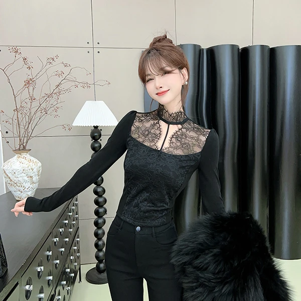 《纯欲性感》挂脖镂空蕾丝拼接上衣 （衣长50）修身长袖显瘦洋气紧身