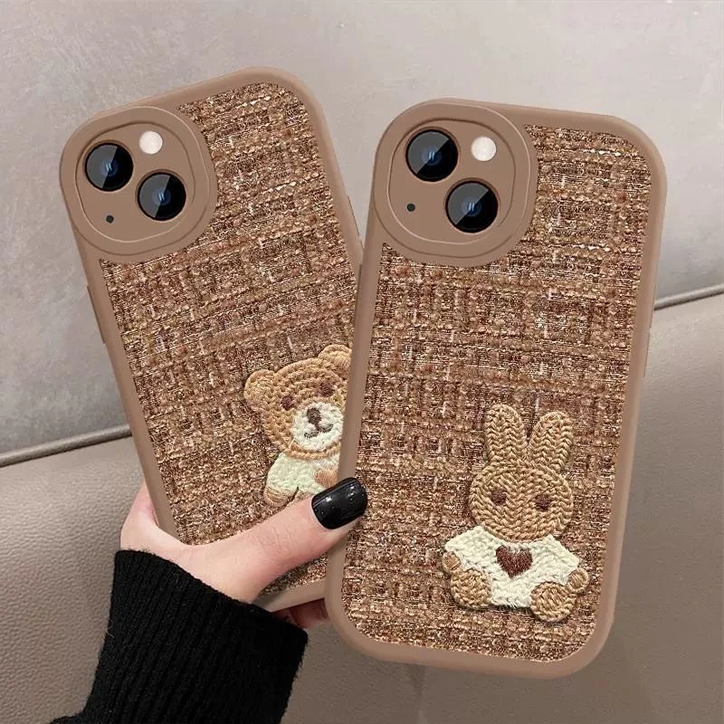 秋冬布艺棕色小熊兔iPhone15苹果13/14手机壳12可爱11女xsmax软xr