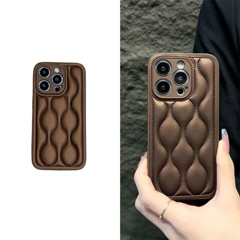 高端轻奢皮质羽绒服苹果13手机壳iPhone15promax保暖14软12女款11