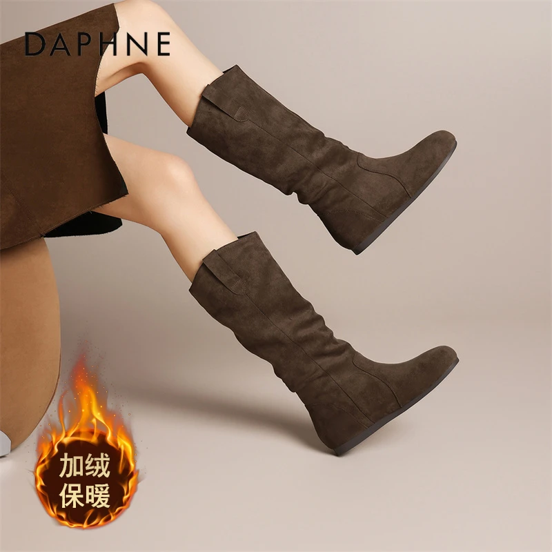 达芙妮复古堆堆靴女2025冬季新款加绒保暖褶皱平底勃肯长靴瘦瘦靴