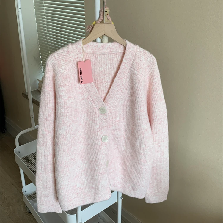 2025秋季新款韩系甜美减龄粉色千金风V领长袖纽扣开衫气质外套女