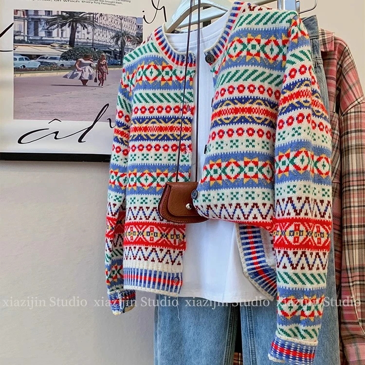 民族风毛衣外套女2025新款早秋复古提花设计高级感复古短款针织衫