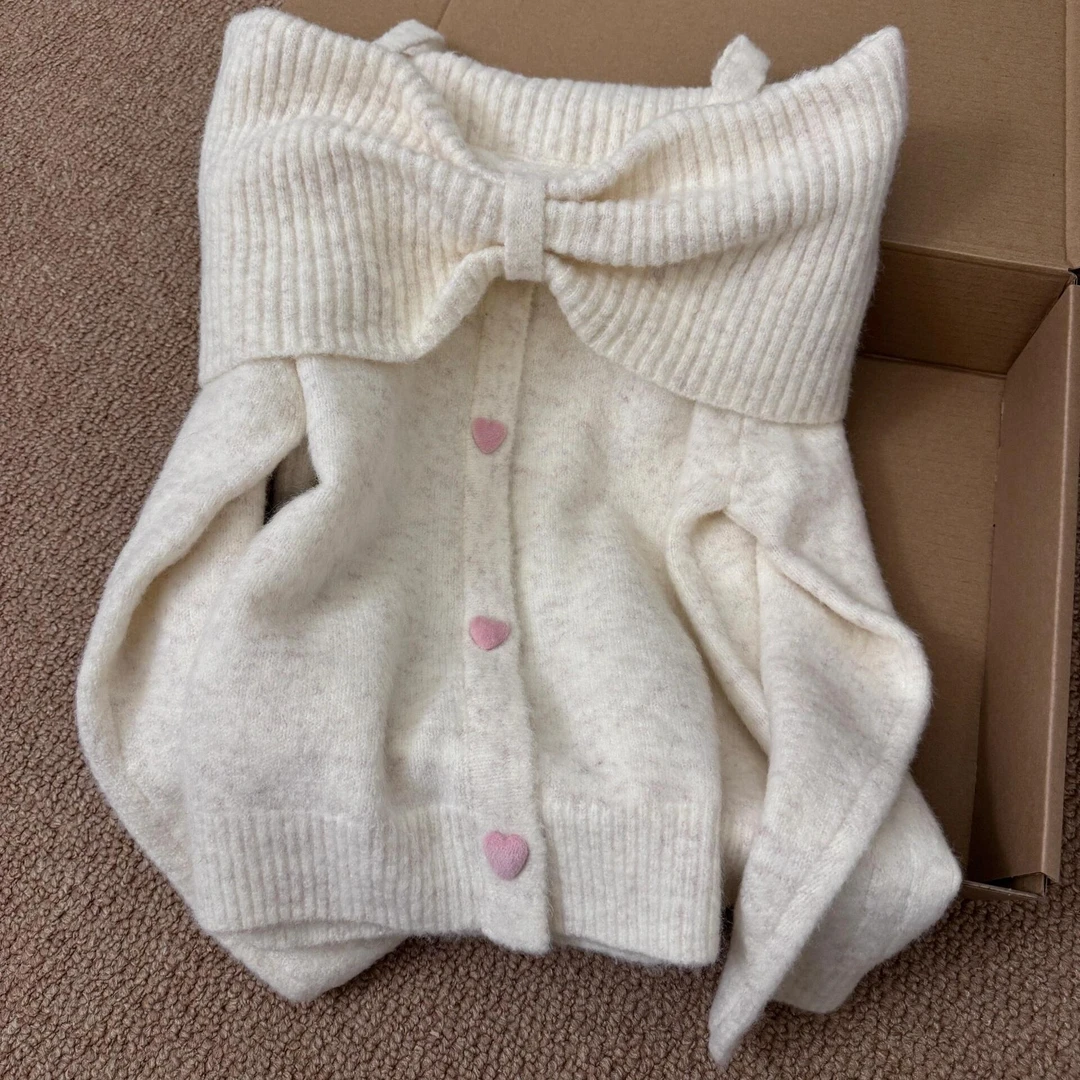 2025早秋新款韩系简约甜美风蝴蝶机一字领爱心纽扣撞色针织上衣女