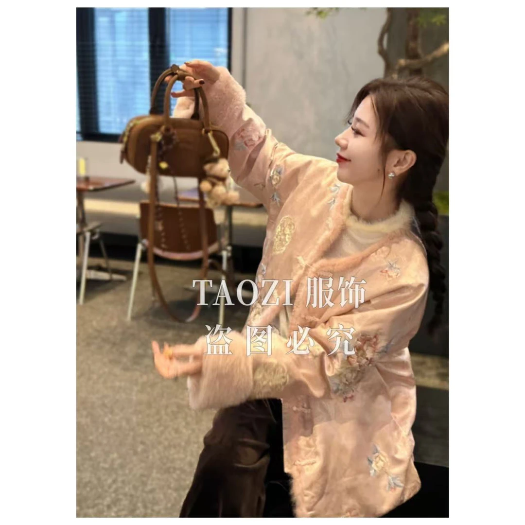 【桃子自制】11192冬季新款高端定制刺绣毛毛加厚外套