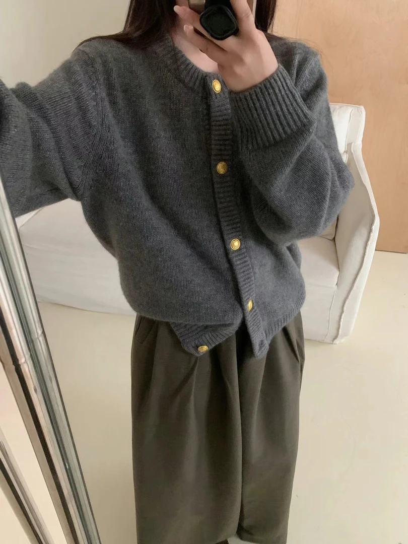 【大金扣】开衫加厚金扣针织百搭