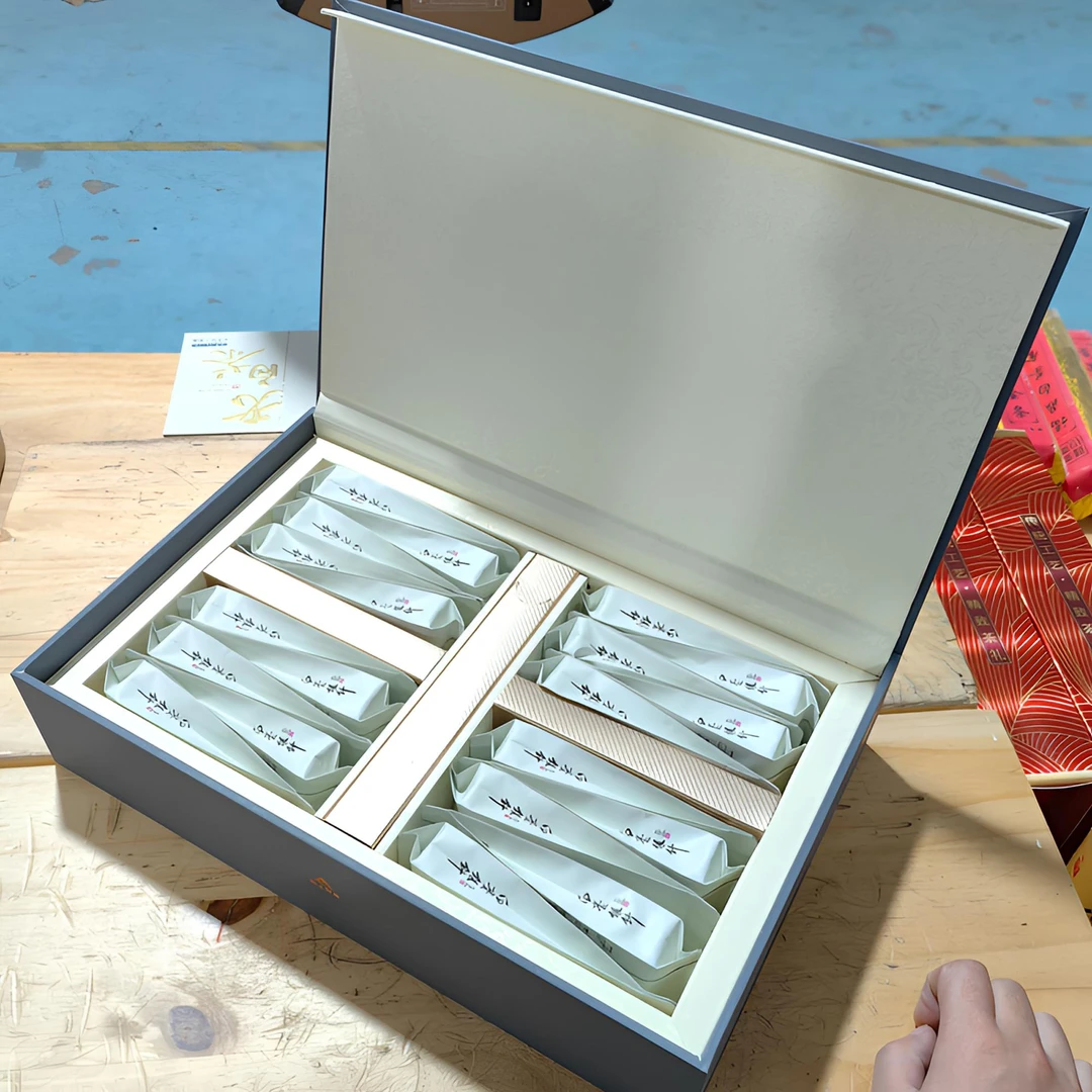 白毫银针 长泡袋 茶叶礼盒装 白茶芽头 礼物礼品