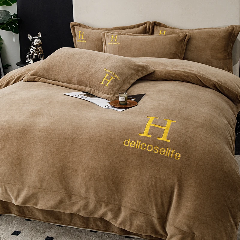 床笠款冬季牛奶绒刺绣花床上四件套高克重加绒床品双面加厚被套