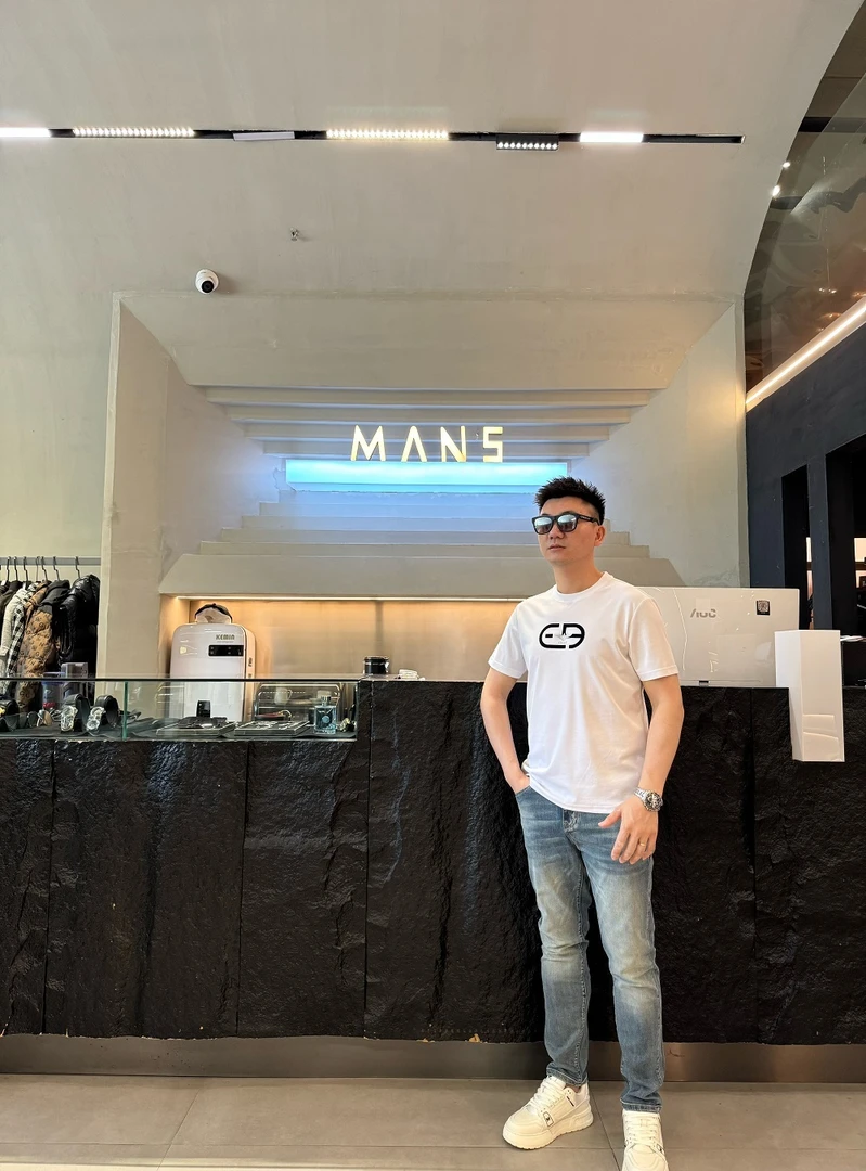 MANS名店-2024新款休闲时尚男士T恤-LM-7728