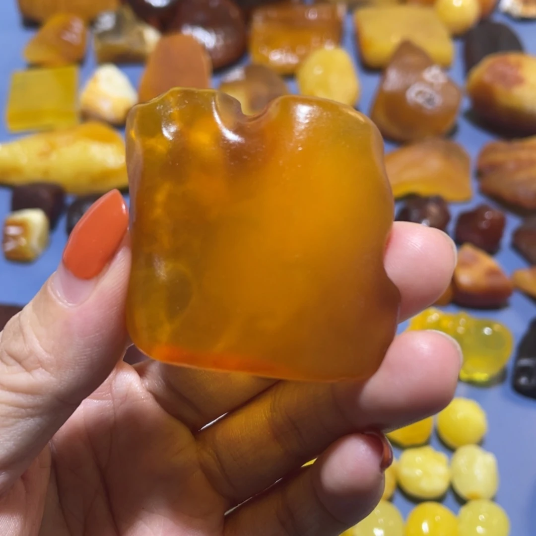 【闪购商品】定制琥珀未镶嵌那*