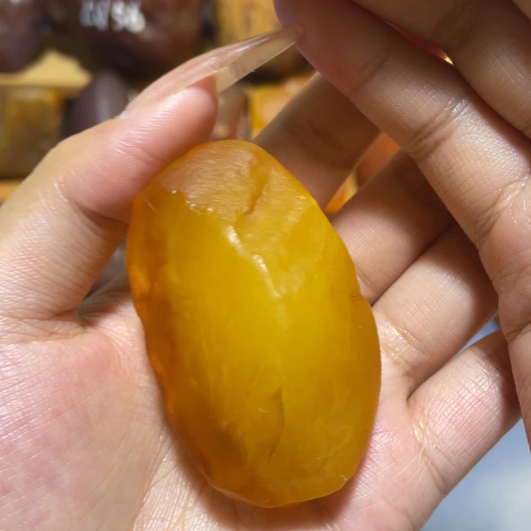 定制琥珀未镶嵌原石