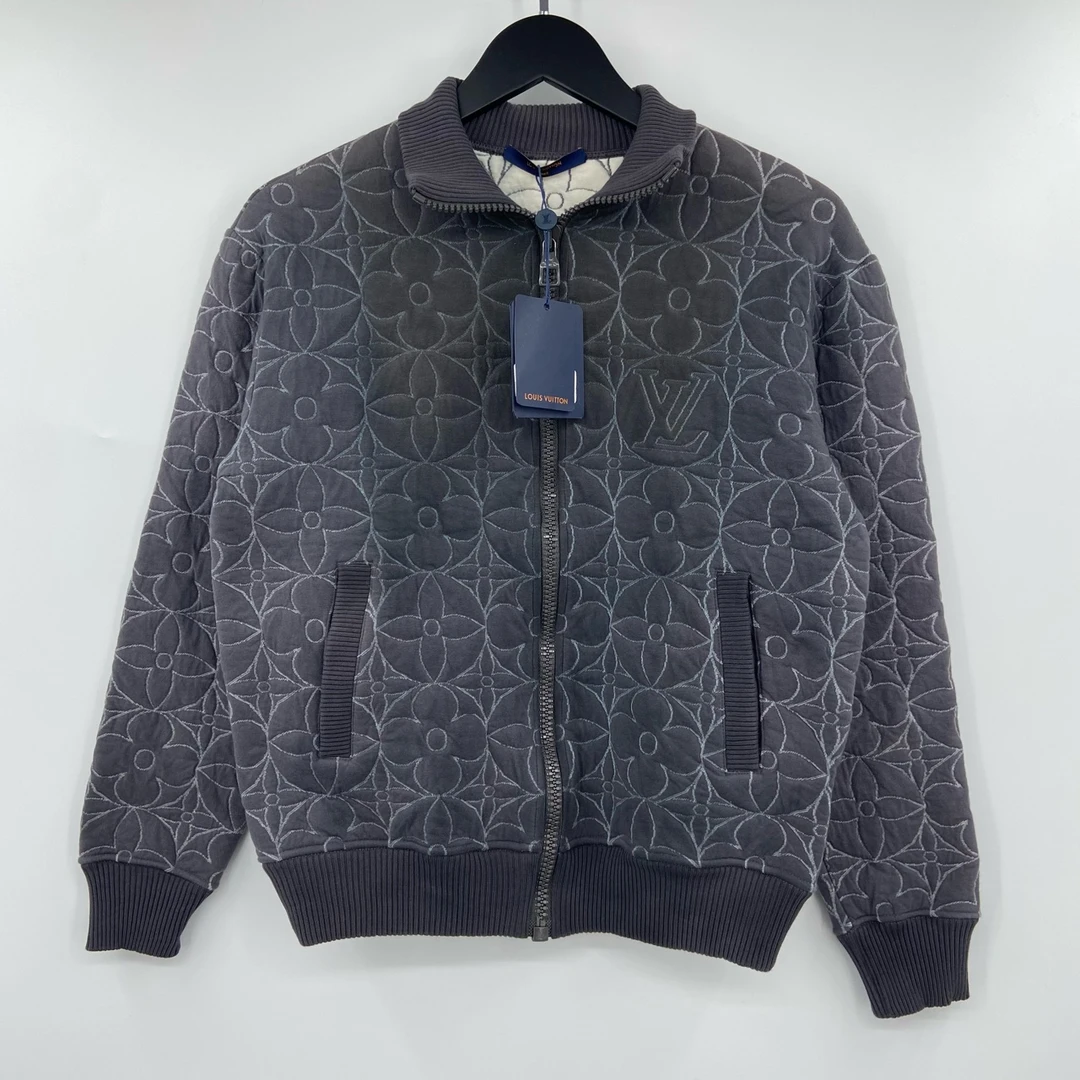 全新未使用 LouisVuitton/路易威登 满印三花棉服外套S 叶子-1026