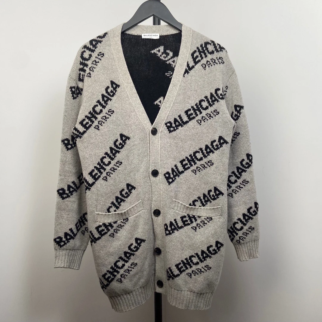99新 Balenciaga/巴黎世家 灰色弹幕开衫 34 H2306050005