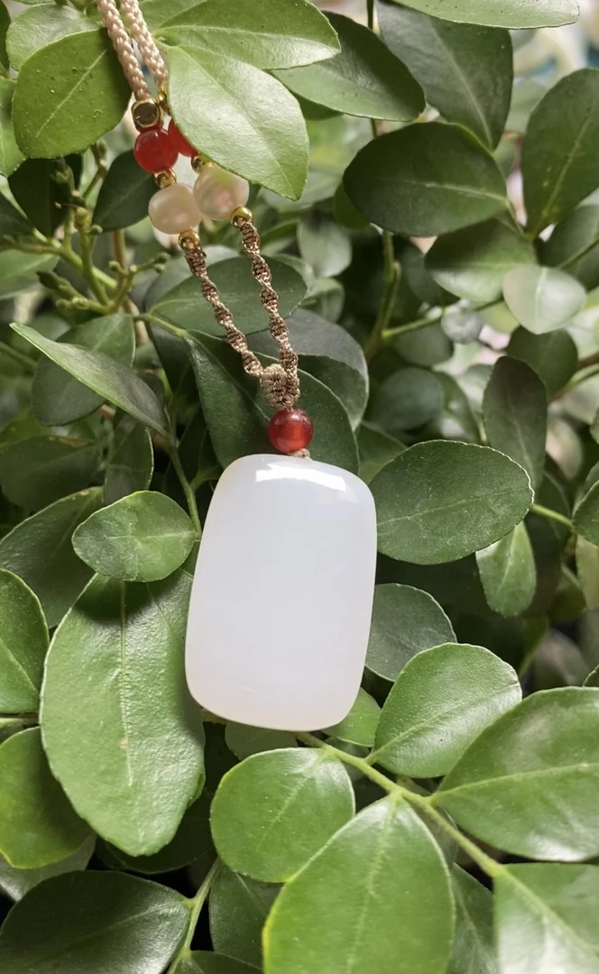 和田玉羊脂平安牌玉吊坠珠宝玉器新疆和田玉上等和田玉吊坠