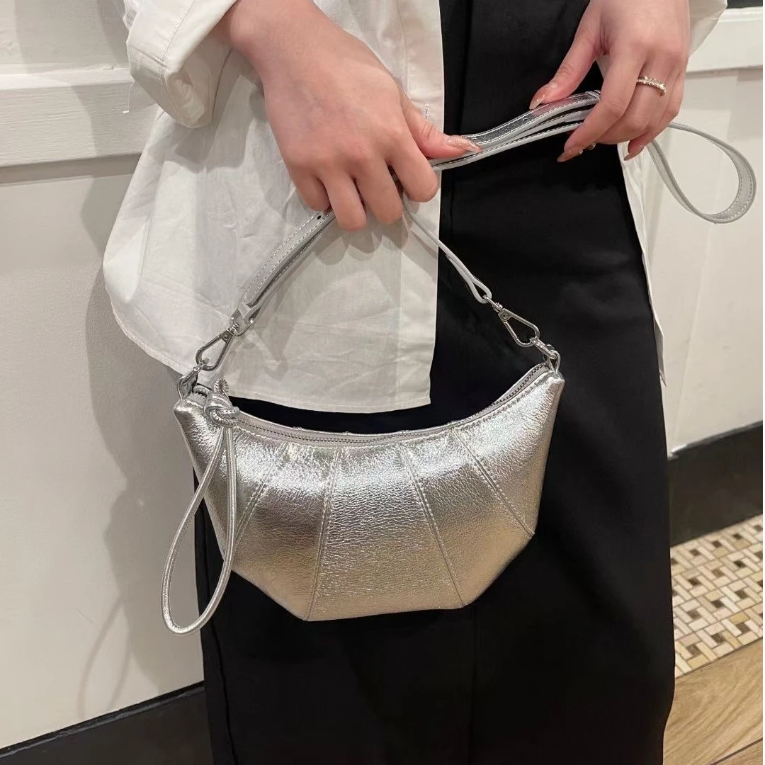 Jinho/金猴2024秋季新款头层牛皮手提单肩斜挎包女包元宝包牛角包