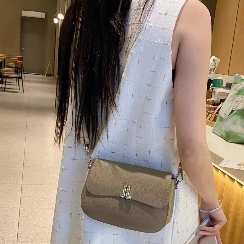 Jinho/金猴2024夏季新款头层牛皮荔枝纹通勤风TOGO单肩斜挎小方包