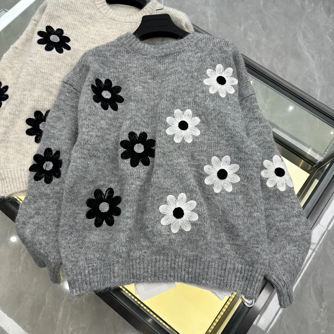 S200-[LONG-NA轻奢严选] 圆领大花图案套头式针织毛衣