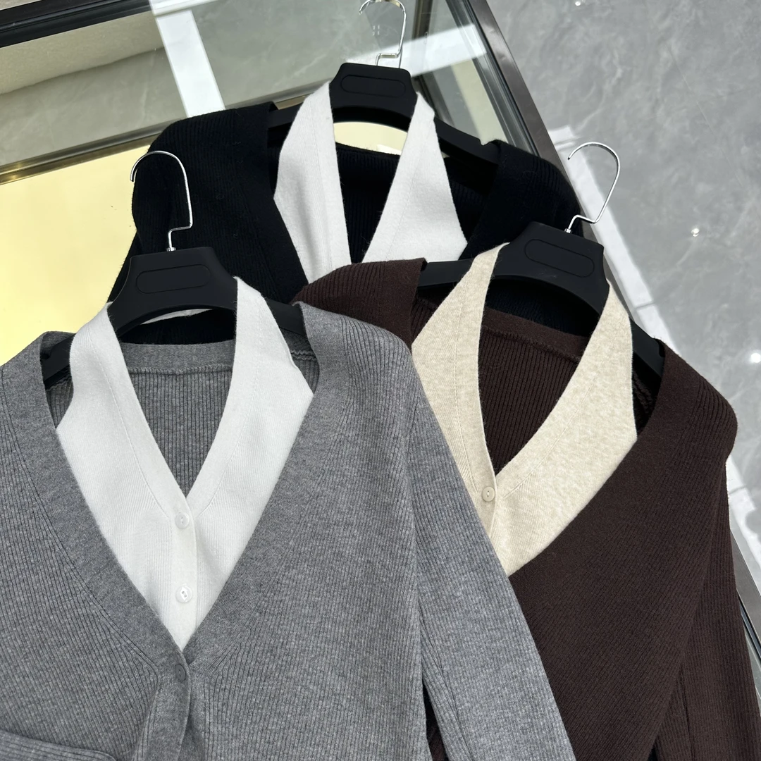 S132-[LONG-NA轻奢严选] 挂脖假两件V领长袖针织衫