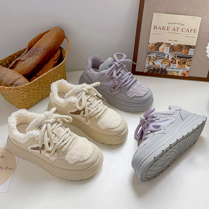 2024秋冬季新款少女孩学生平底板鞋初中生保暖棉鞋加厚加绒毛毛鞋