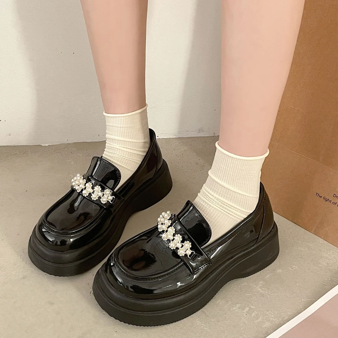 少女孩厚底小皮鞋初中学生玛丽珍春秋新款韩版15岁法式珍珠乐福鞋
