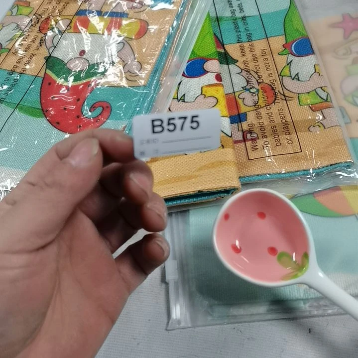 【闪购商品】瓷摆件发四个