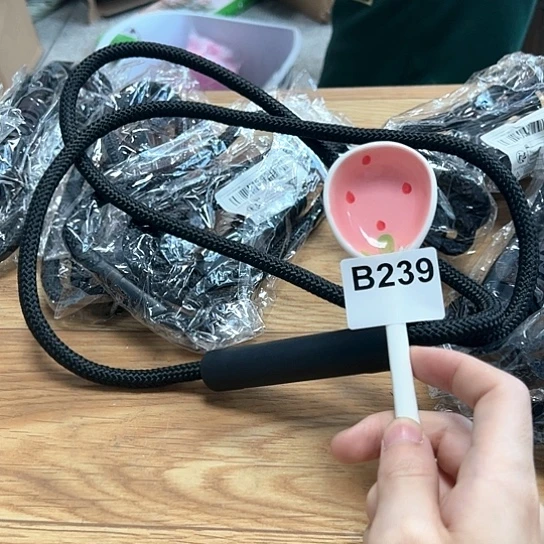 摆件…………………………………………………………